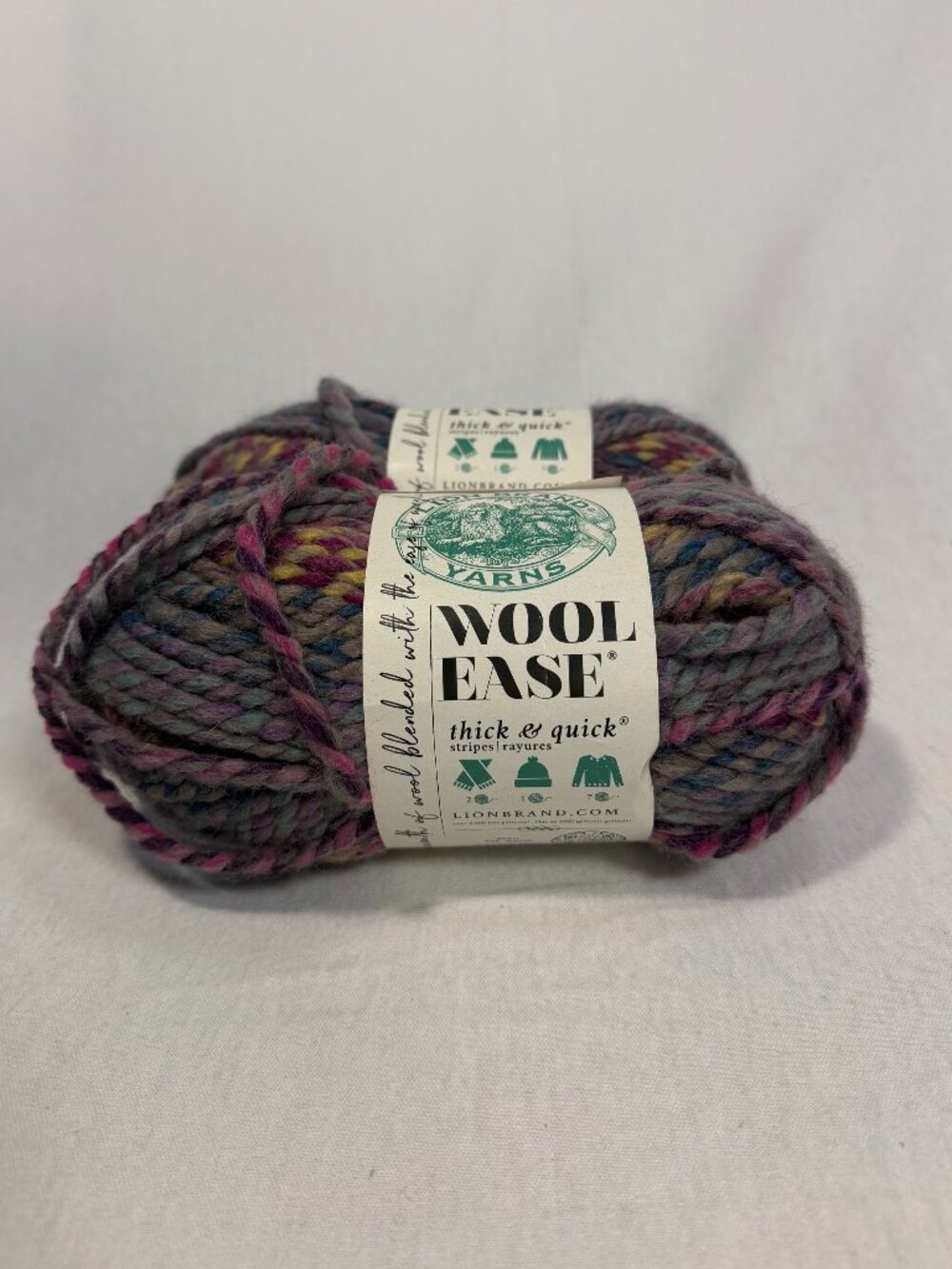 Lion Brand Wool-Ease Yarn Thick & Quick 2 Skeins Super Bulky Winter Blend Wool